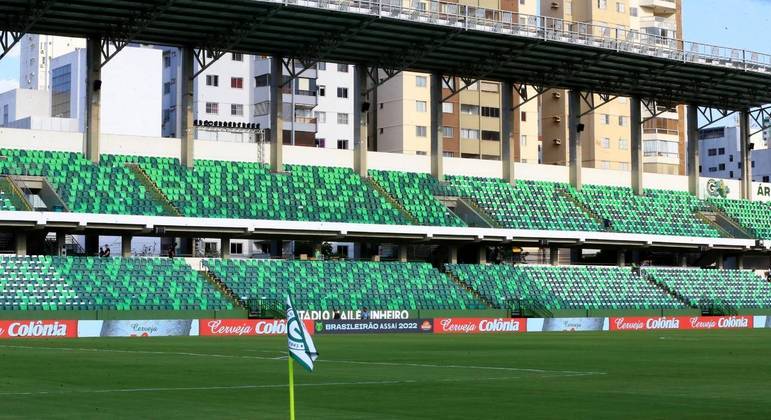 Em jogo remarcado após divergências, Corinthians visita Goiás – Esportes