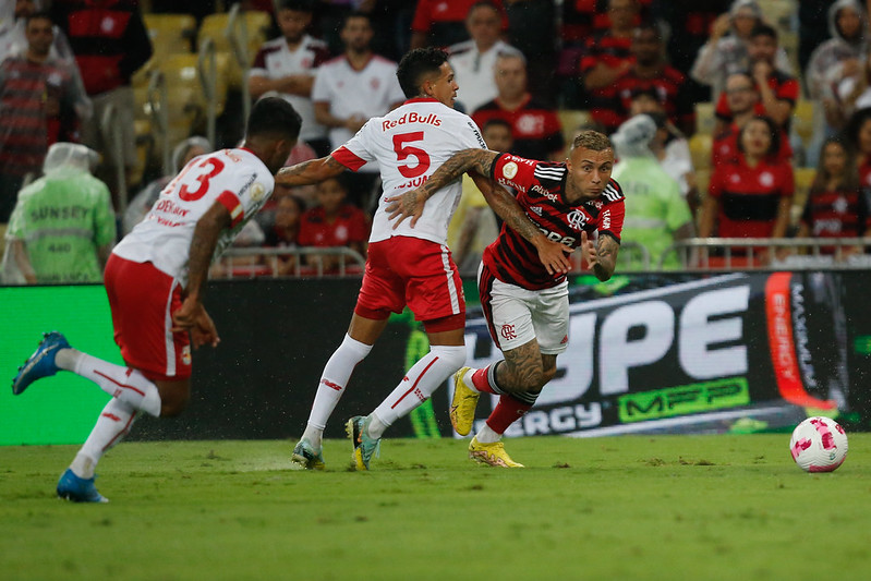 Esta é a provável escalação do Flamengo para o próximo jogo