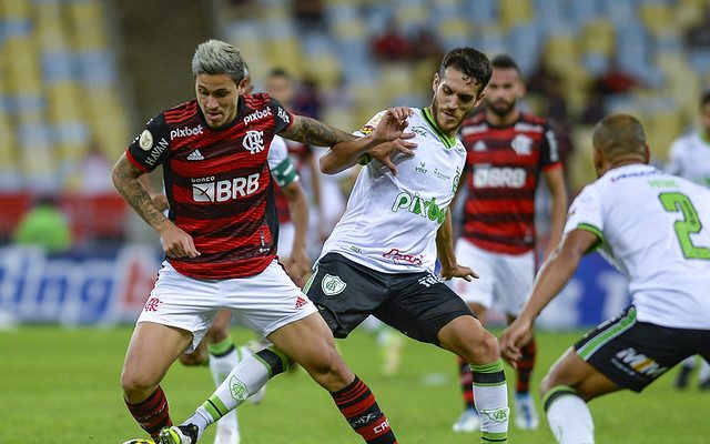 Flamengo não perde há 50 anos como visitante contra América-MG