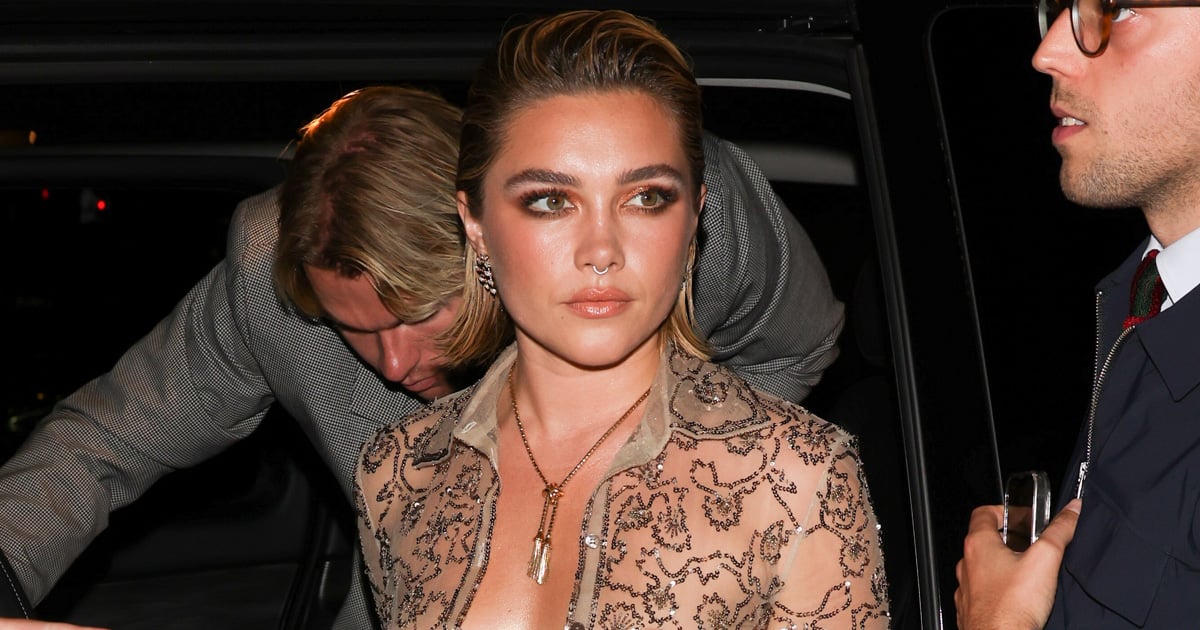 Florence Pugh usa top cropped na semana de moda de Paris