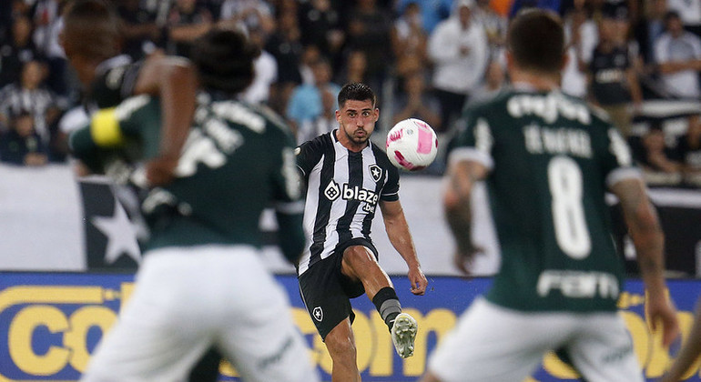 Gabriel Pires vai mal e compromete em derrota do Botafogo – Esportes