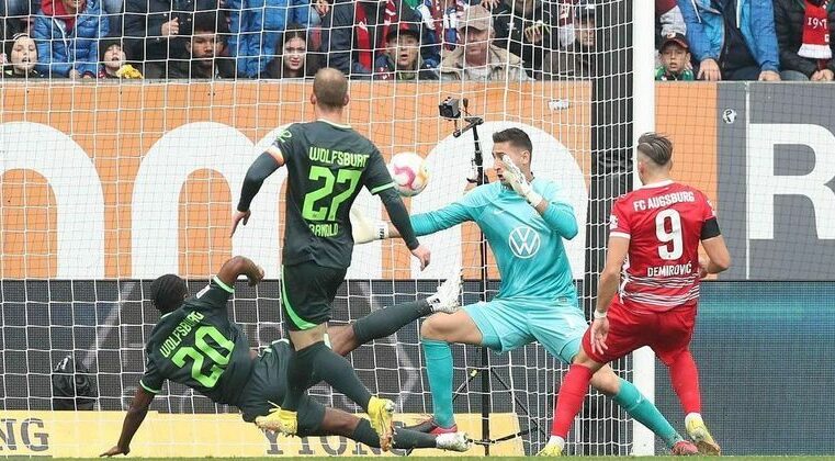 Goleiro pega bola inacreditável e defesa é eleita a melhor da rodada da Bundesliga – Esportes