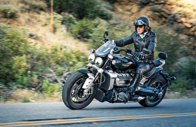 Nova Triumph Rocket 3 GT chega ao Brasil ainda neste mês