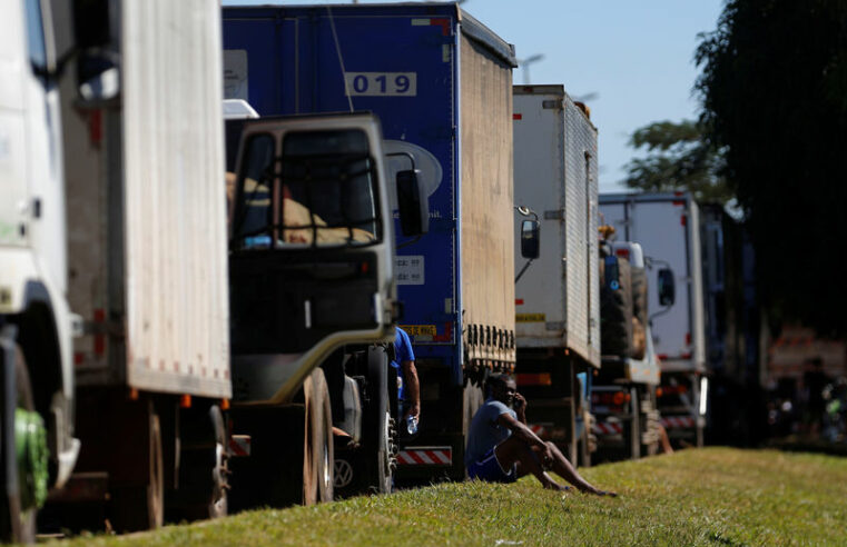 Protestos interditam BR-163, no MT, após resultado das eleições Por Reuters