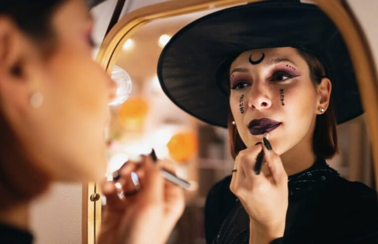 Trajes de Halloween elegantes e elegantes para mulheres