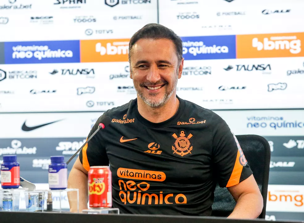 Vítor Pereira bate o martelo sobre permanência no Corinthians para 2023