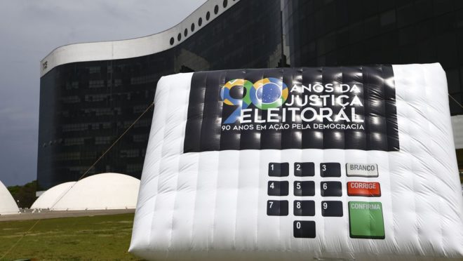 Contestação da eleição só pode ser feita no TSE e tem obstáculos