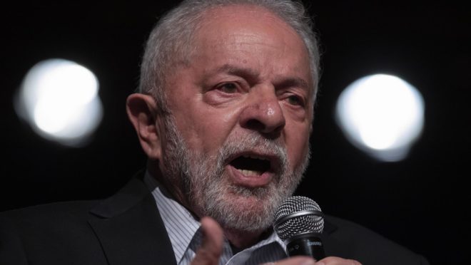 Lula embarca para o Egito para participar da COP 27