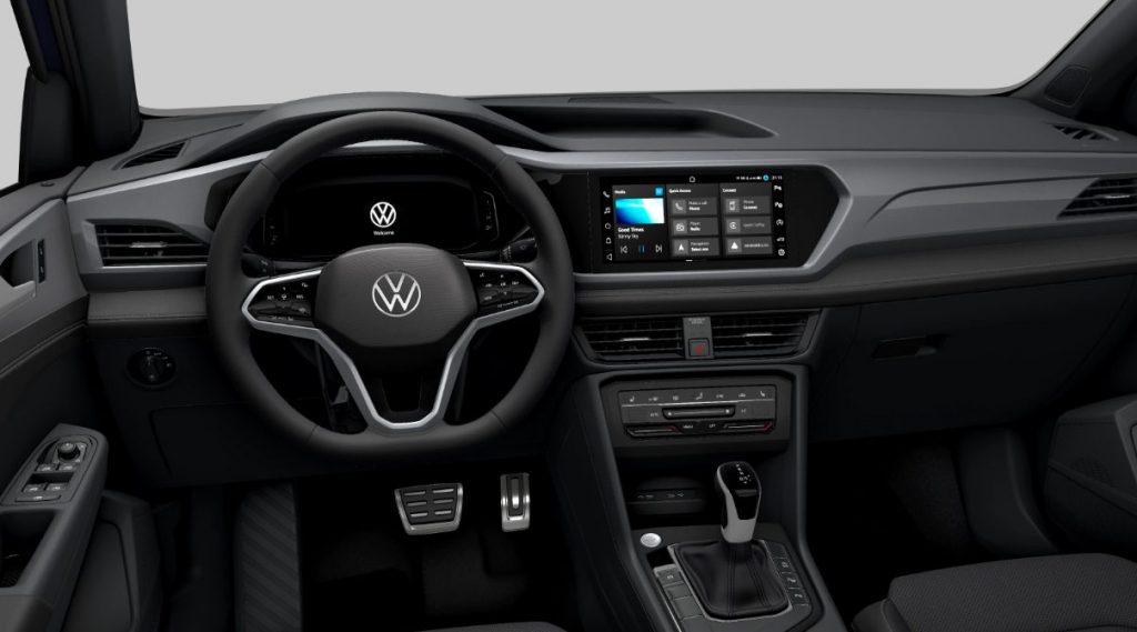 O SUV VW Taos 2023 já está disponível no mercado brasileiro.  O carro ficou mais caro e recebeu leves alterações