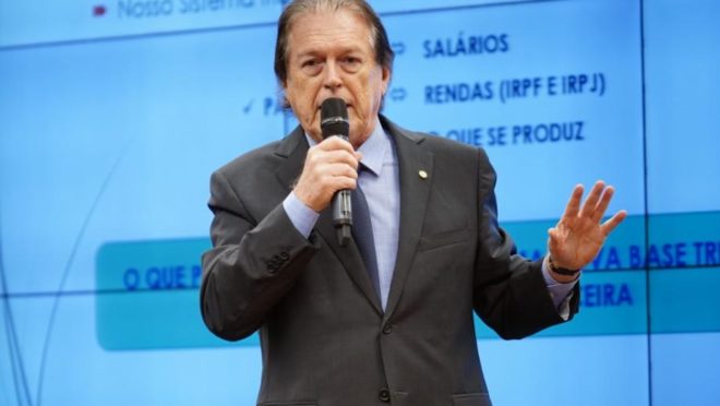Como o União Brasil reage às articulações entre Bivar e Lula
