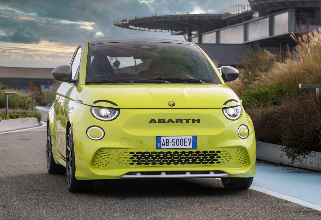 Dianteira 500e Abarth esportivo elétrico