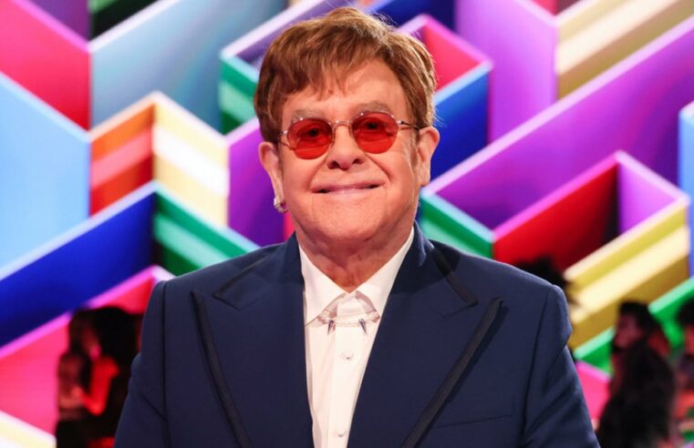 Momentos de estilo favoritos e menos favoritos de Elton John