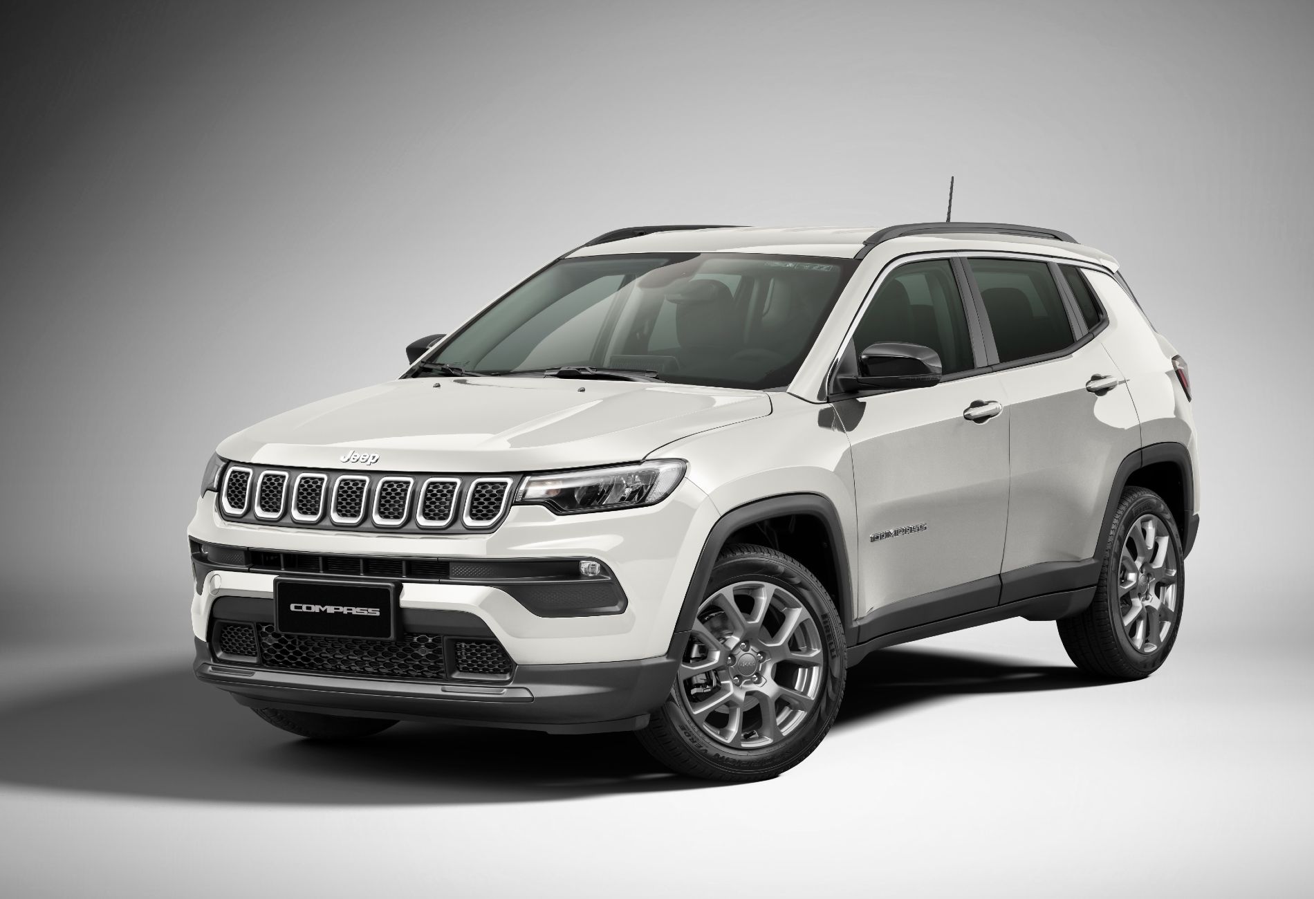 A versão do Jeep Compass desaparece do site da marca;  entenda o motivo