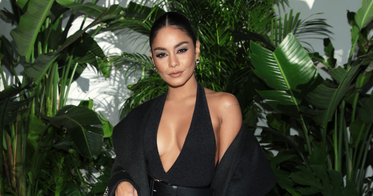 Biquíni com estampa geométrica de Vanessa Hudgens em Maui