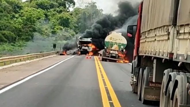 Caminhões são incendiados durante protesto em rodovia do Mato Grosso
