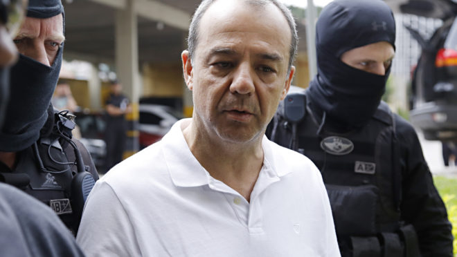 Filho de Sérgio Cabral se apresenta e é preso pela PF