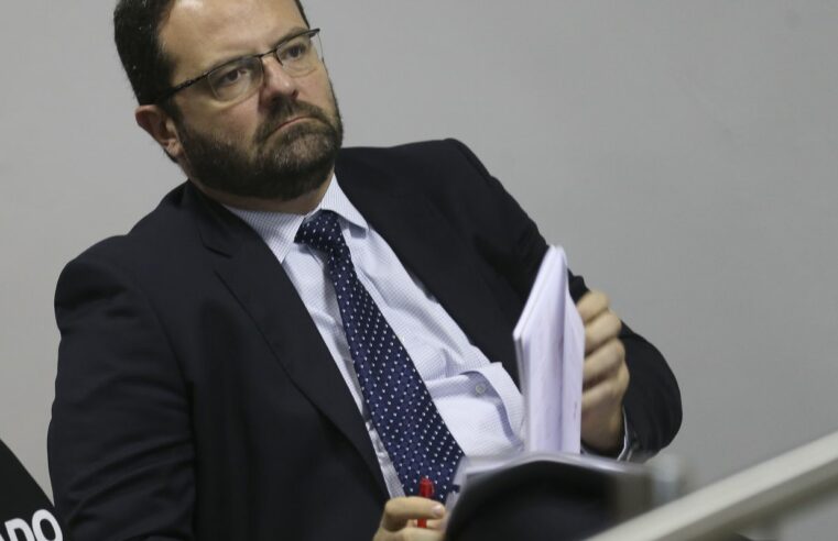 Gasto de até R$ 136 bi não gera expansão fiscal, diz ex-ministro