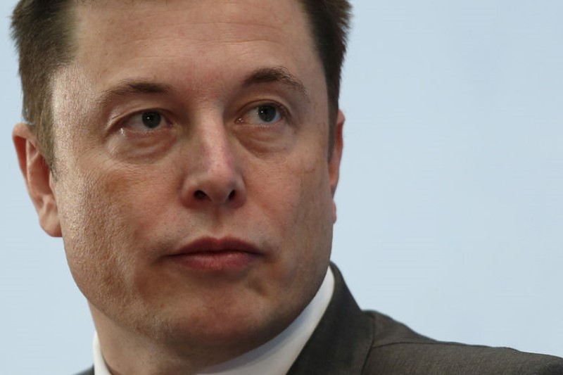 Homem mais rico do mundo, Elon Musk, perde US$ 100 bilhões em 2022 Por Investing.com