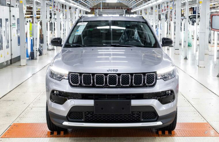 MPF pede recall do Jeep Compass e aponta mais de 20 falhas no SUV