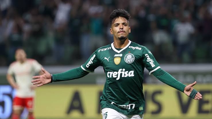 Jogador do Palmeiras não perde tempo e xinga o técnico Tite