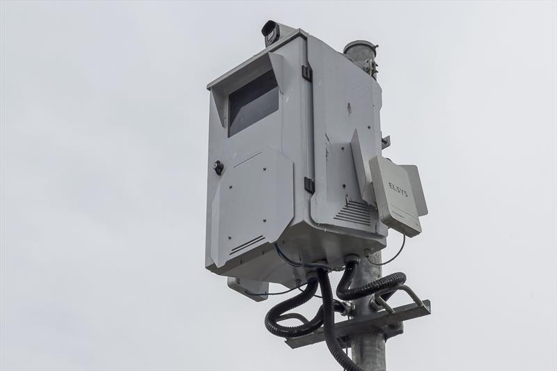 Radar que detecta veículos barulhentos registra 1,1 mil flagras
