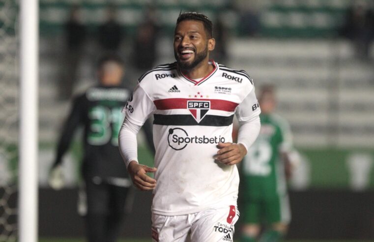 Reinaldo se despede do São Paulo após 8 temporadas – Arquibancada Tricolor