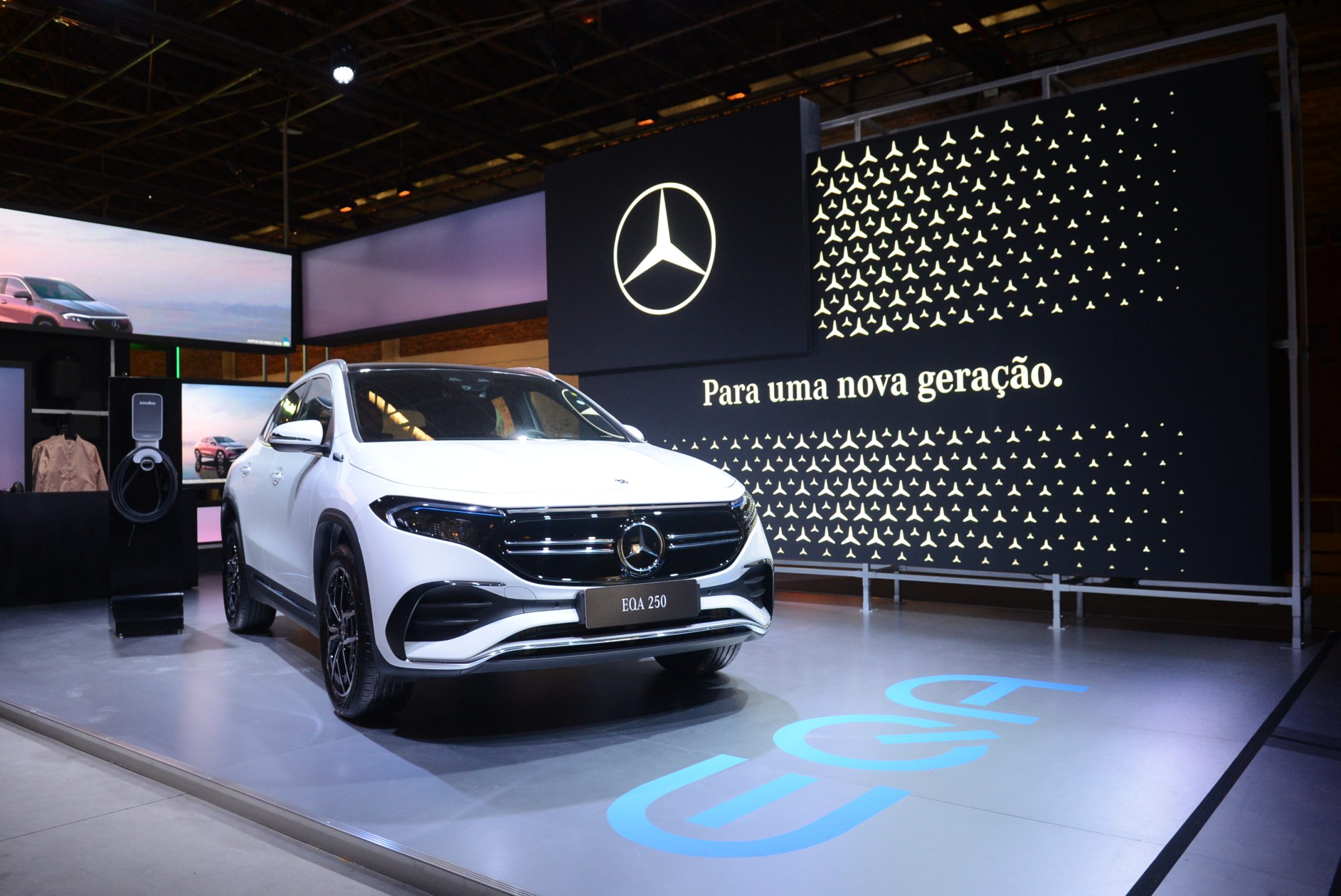 SUV elétrico da Mercedes-Benz, EQA 250 está no SP Fashion Week