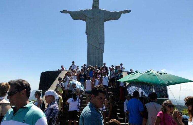 Transferência do Dia do Servidor muda rotina do Rio