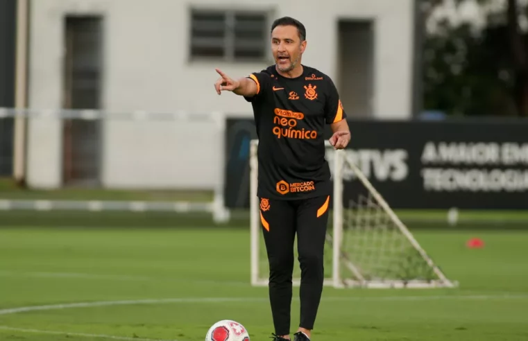 Vítor Pereira decide se vai ficar no Corinthians