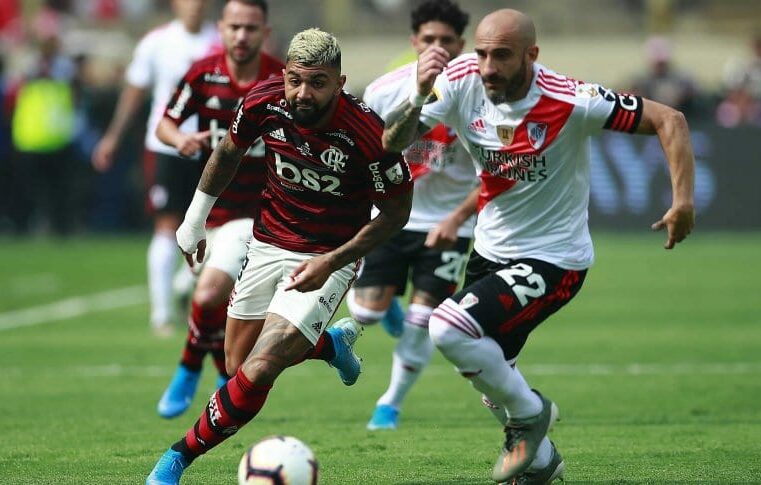 Zagueiro que deu título para o Flamengo anuncia aposentadoria do futebol