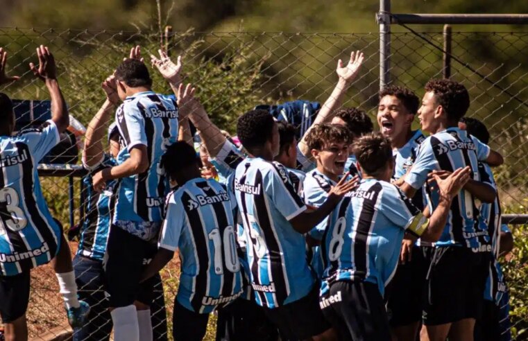 guris do Grêmio chegam à semifinal da Copa Umbro