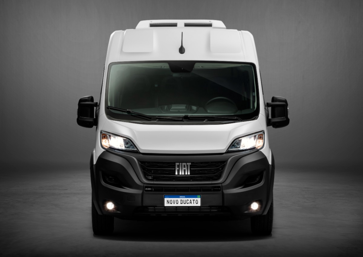 Fiat revela 1ª imagem do novo Ducato;  saiba quando o utilitário chega