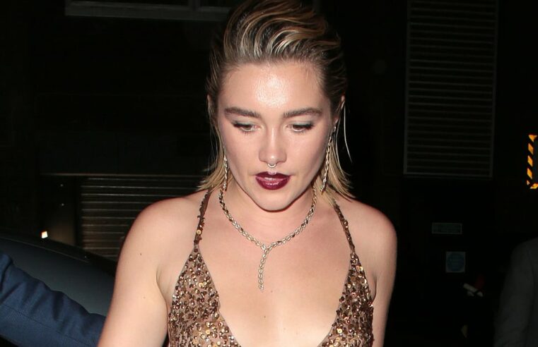 Florence Pugh Gold Vestido Valentino Fashion Awards Afterparty