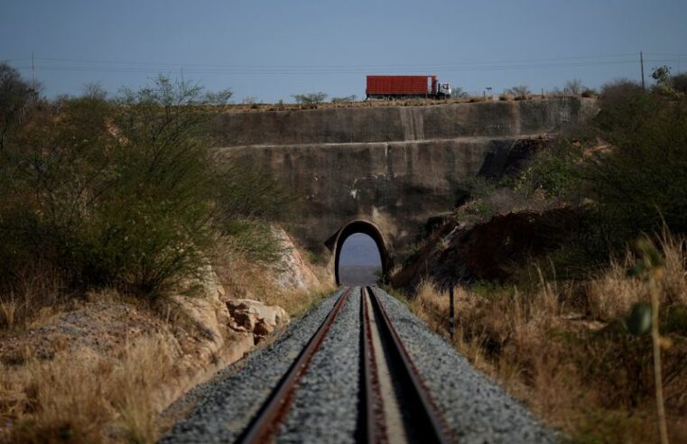 Licitações turbinam investimentos em infraestrutura no Brasil, mas são metade do ideal Por Reuters