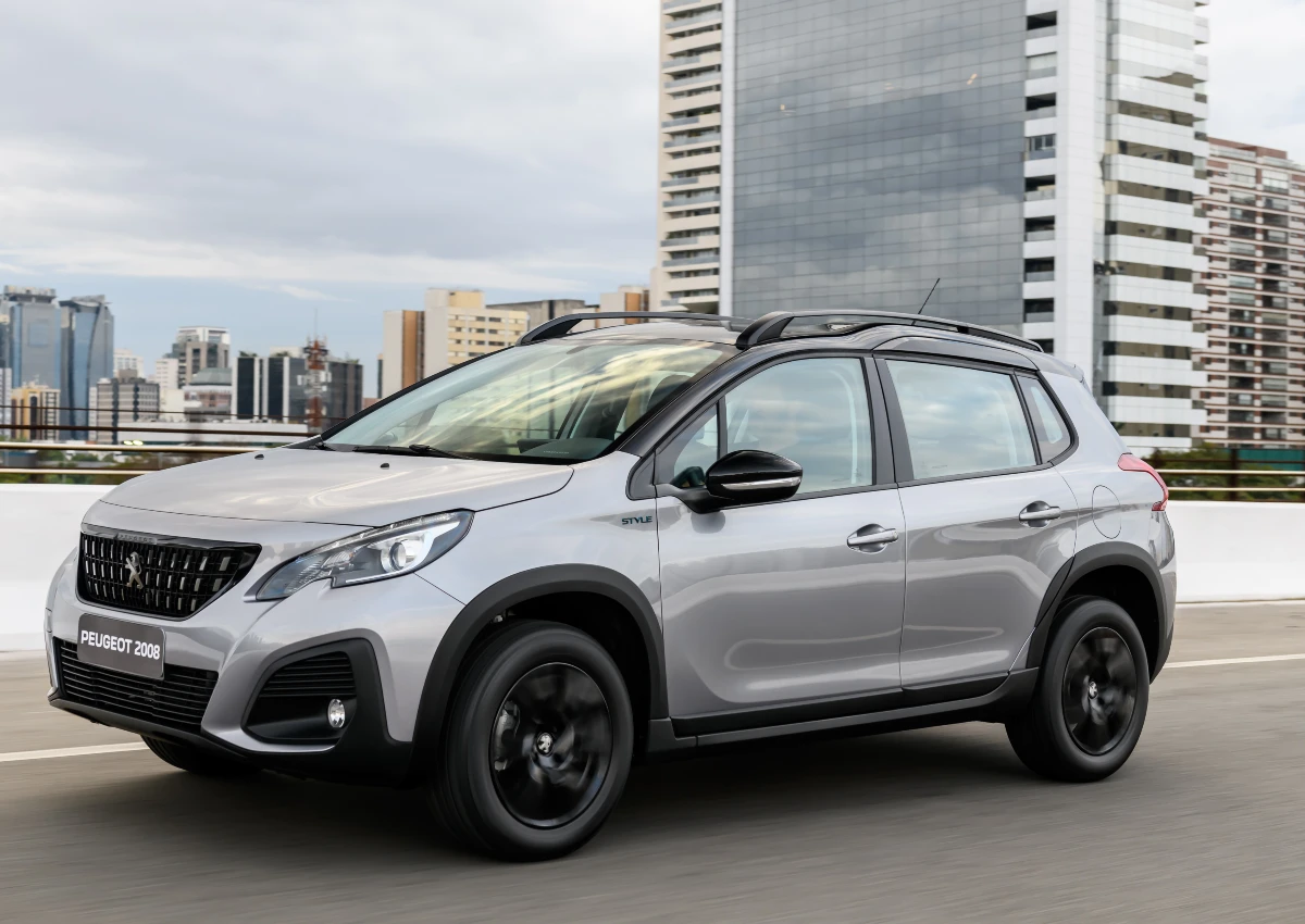 Peugeot 2008 fica mais caro na versão de entrada;  veja preços