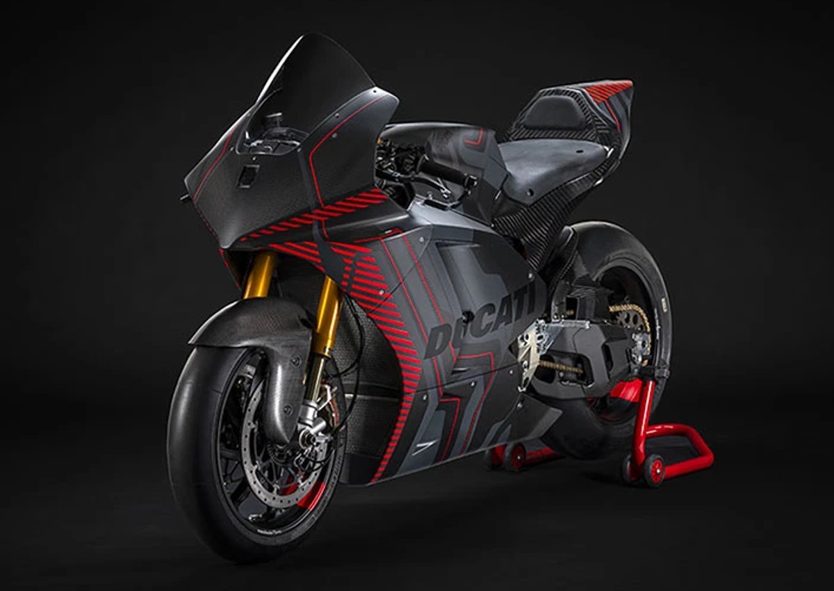 A moto elétrica da Ducati já está em produção.  Os protótipos serão usados ​​no campeonato MotoE, desse ano