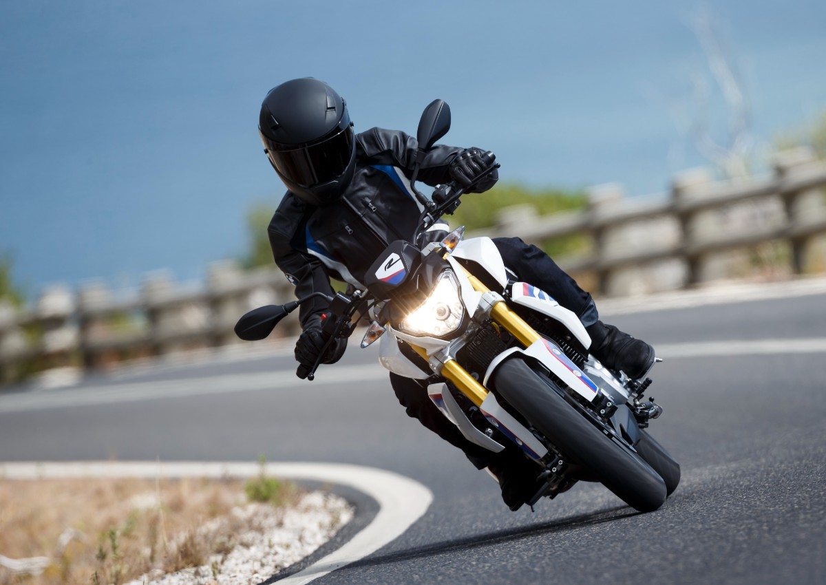 BMW Motorrad lança rastreador para motos com uso grátis por 1 ano