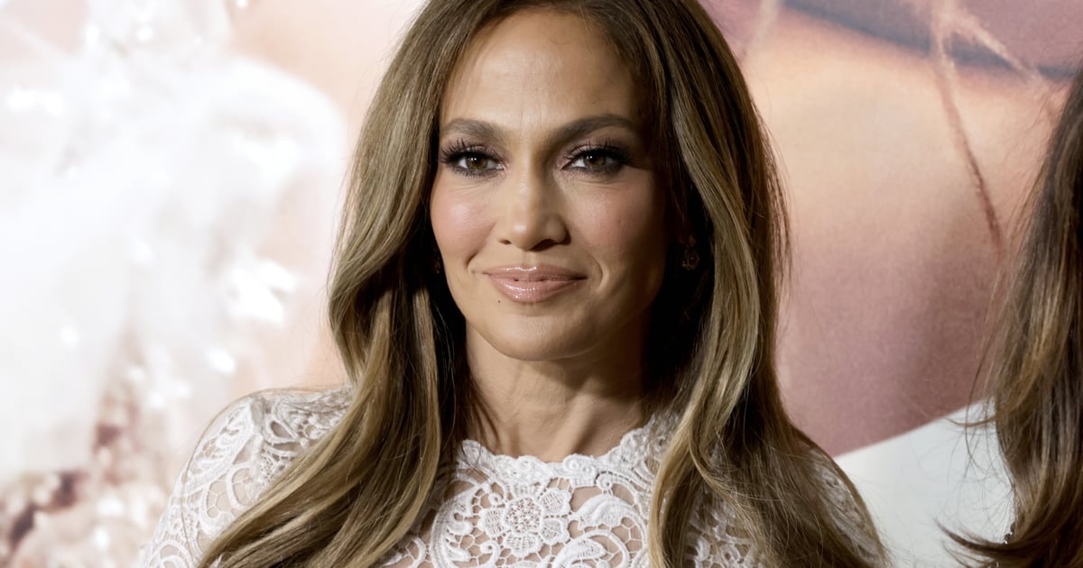 Camisa Michael Kors branca de Jennifer Lopez no Instagram