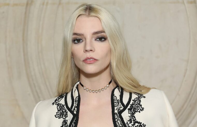 Dior Corset de Anya Taylor-Joy na Semana de Moda de Paris