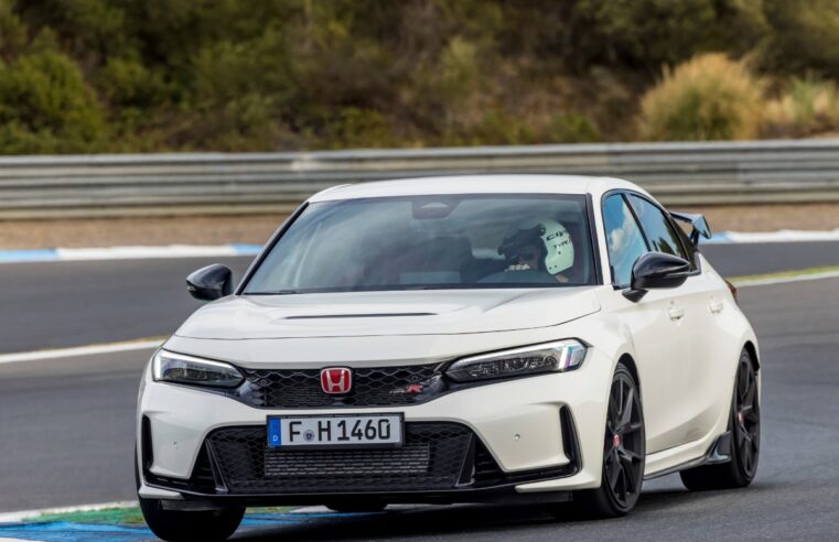 Em breve no Brasil, Honda Civic Type R tem fila de 18 meses na Austrália