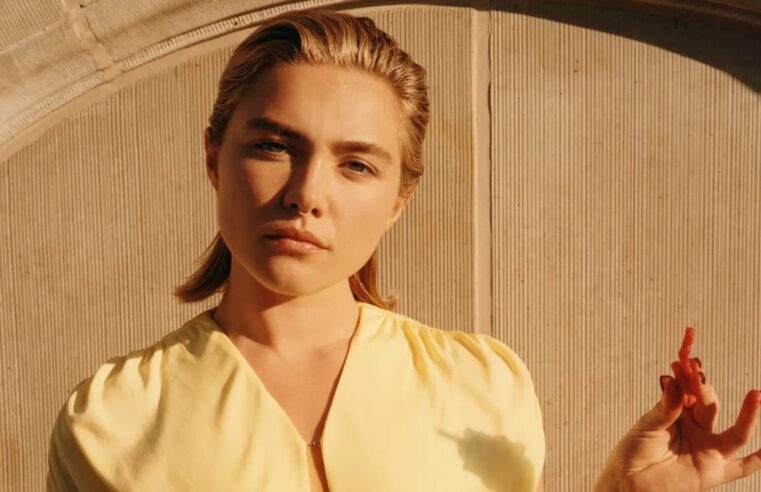 Vestidos de Florence Pugh na capa da Vogue Winter 2023