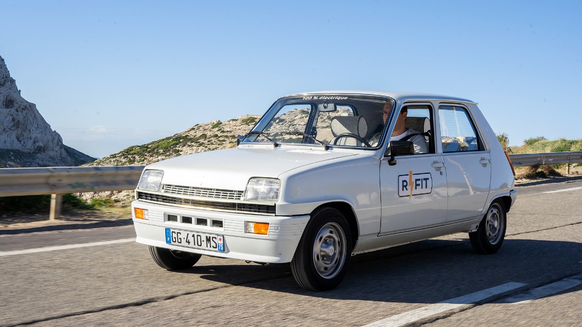 Com preço de Kwid, kit da Renault permite conversão elétrica de clássicos