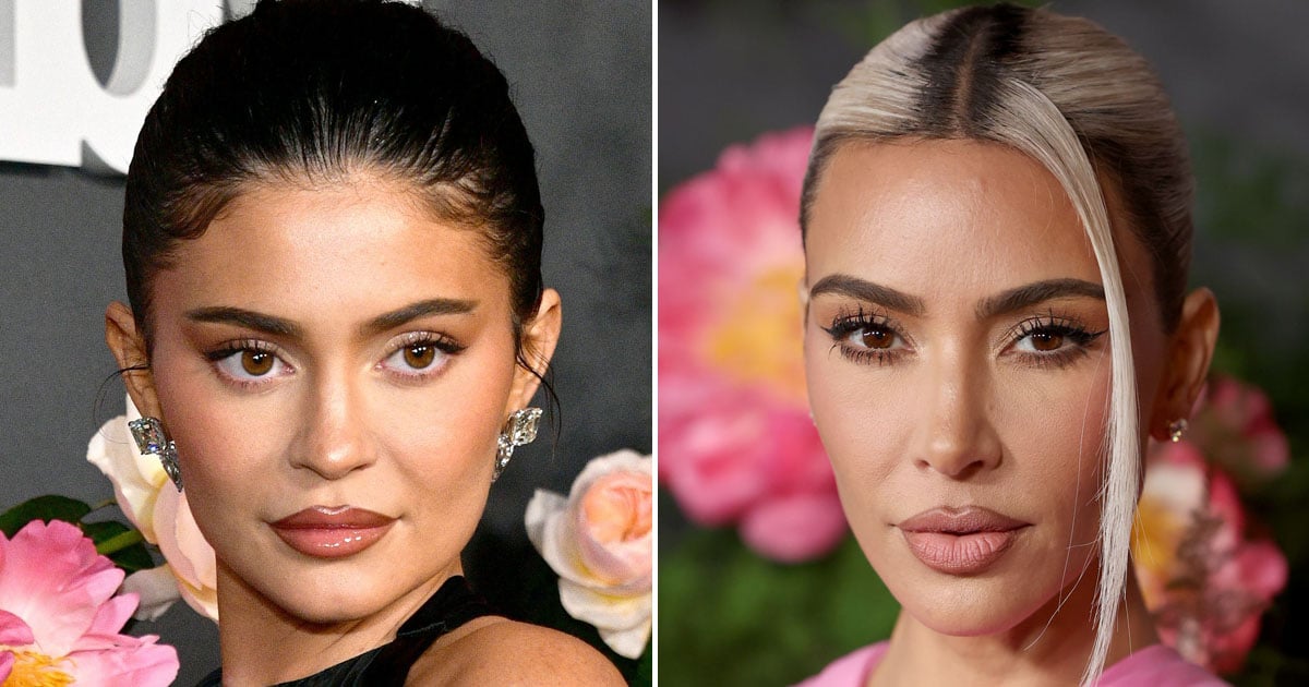 Kim Kardashian e Kylie Jenner parecem gêmeas de biquíni
