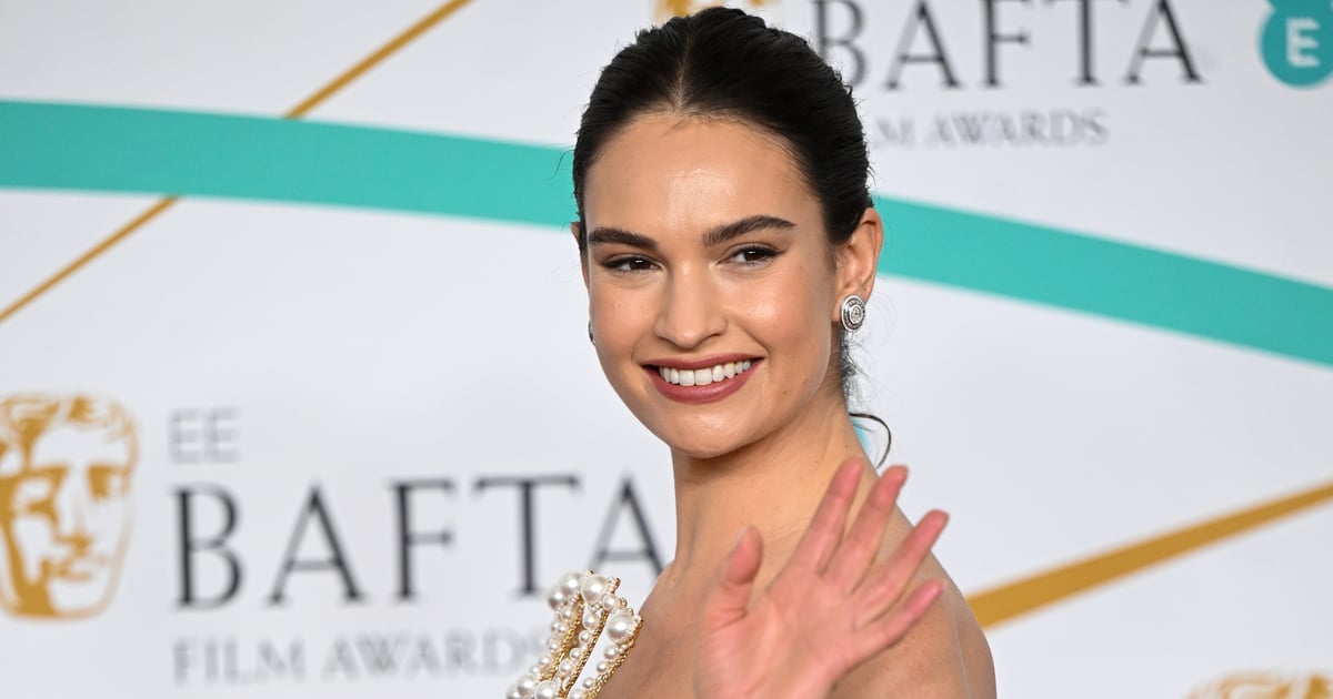 O vestido de Tamara Ralph de Lily James no BAFTA de 2023