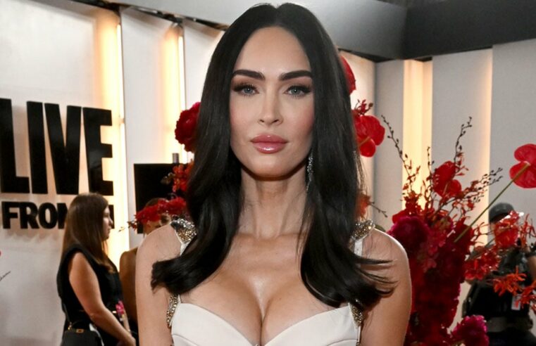 Vestido Zuhair Murad de Megan Fox no Grammy 2023