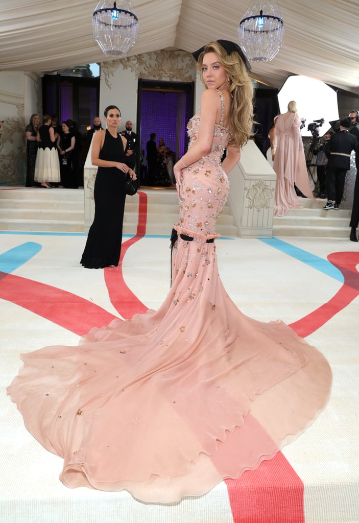 Sydney Sweeney em Miu Miu no Met Gala 2023