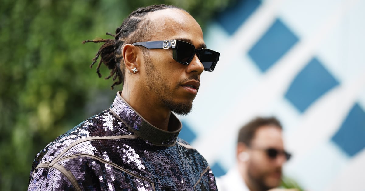 Lewis Hamilton surpreende com traje de lantejoulas no Grande Prêmio de Miami