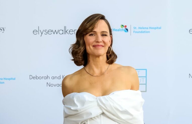 Vestido Branco Alexander McQueen de Jennifer Garner